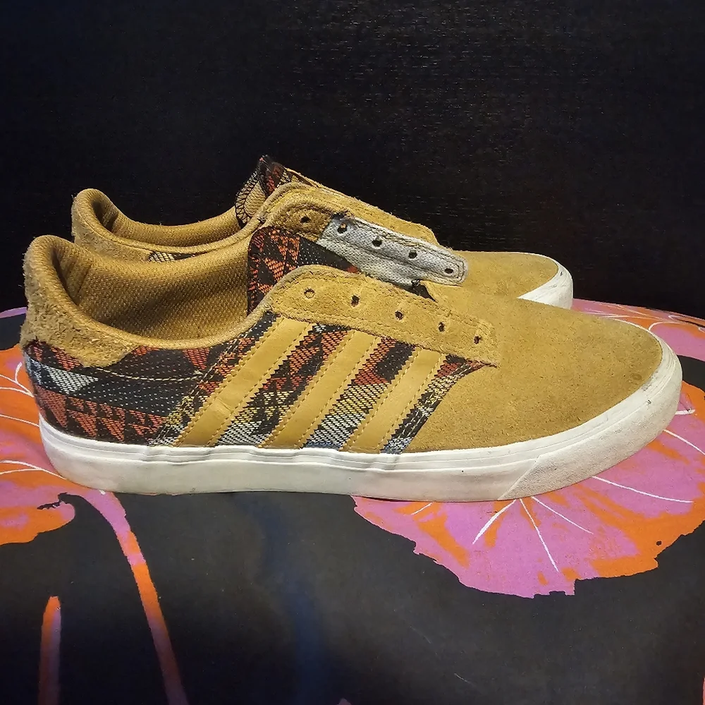Adidas Seeley‎ Premiere tan suede Aztec canvas mens shoes 9.5